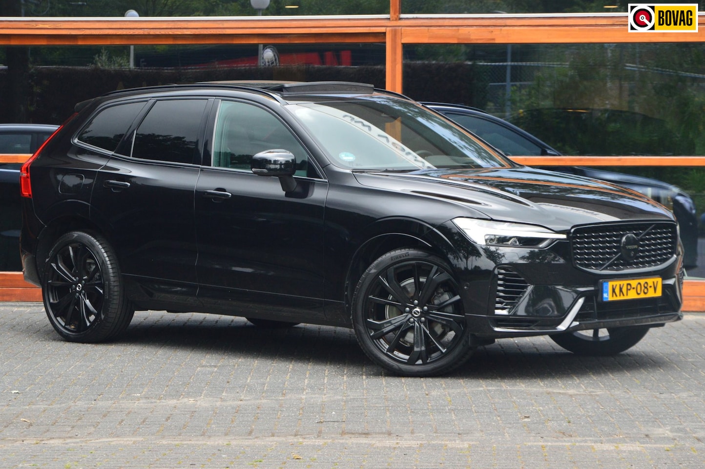 Volvo XC60 - T8 Hybride AWD Ultra Black Edition | Head-Up Display | Harman/Kardon | Panoramdak | 360 Ca - AutoWereld.nl