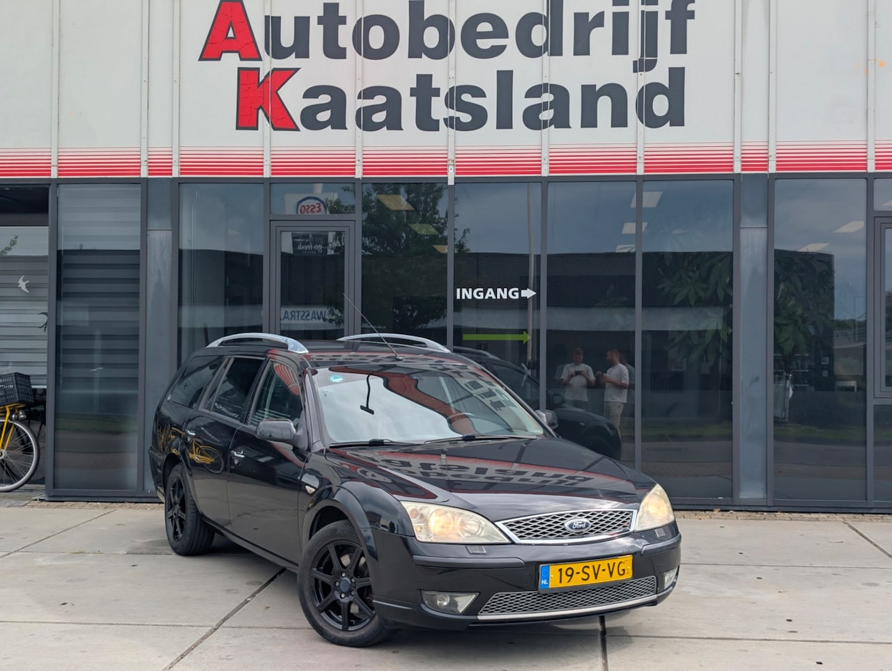 Ford Mondeo Wagon - 2.0-16V Platinum - Clima - Stoelverwarming - AutoWereld.nl