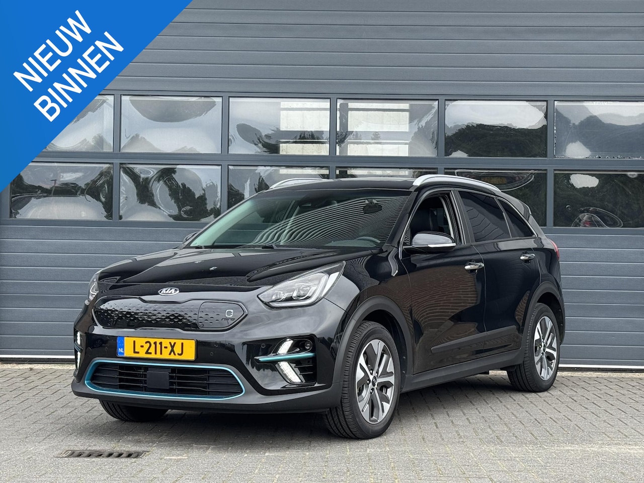 Kia e-Niro - EXECUTIVELINE 64 KWH (100% SOH) I WARMTEPOMP I SCHUIF/KANTELDAK I STOELVERWARMING I ALL-IN - AutoWereld.nl