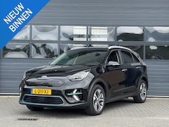 Kia e-Niro - EXECUTIVELINE 64 KWH (100% SOH) I WARMTEPOMP I SCHUIF/KANTELDAK I STOELVERWARMING I ALL-IN