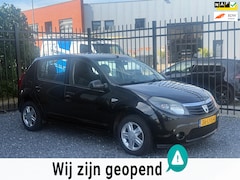 Dacia Sandero - 1.2 Blackline AIRCO5DEURSAPKKOOPJE