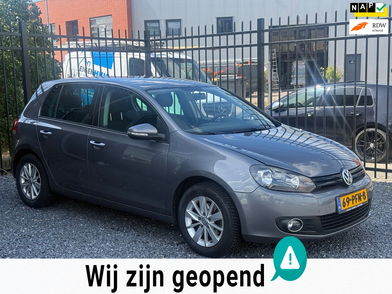 Volkswagen Golf - 1.2 TSI Tour II BlueMotion 6BAK!AIRCO!5DEURS!KOOPJE! - AutoWereld.nl