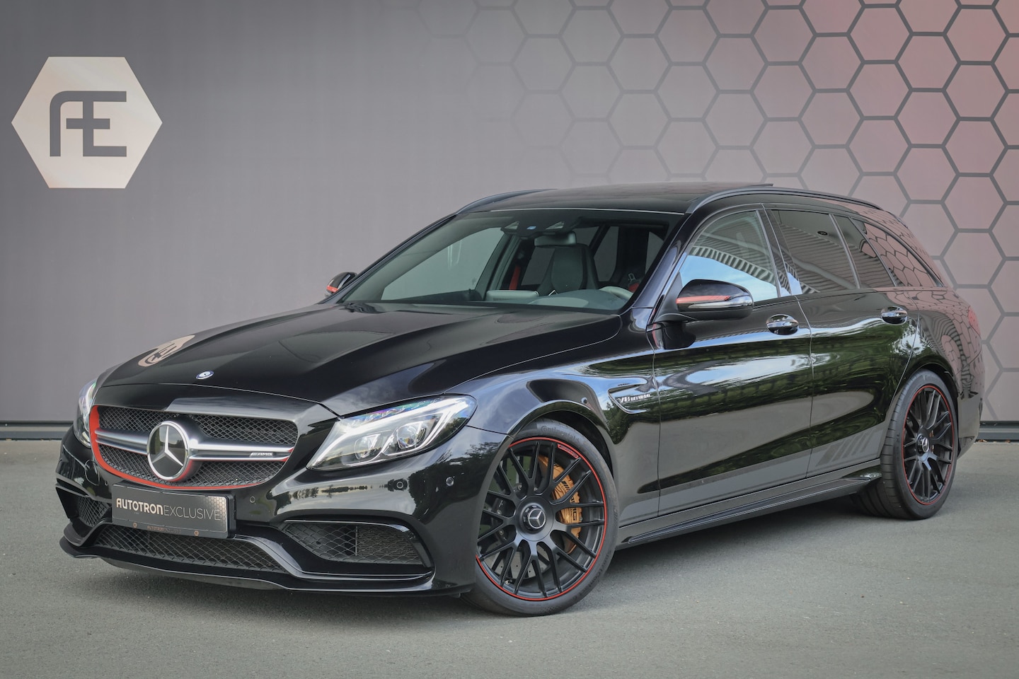 Mercedes-Benz C-klasse - C63 AMG S Edition 1 | KERAMISCH | KUIPSTOELEN | PANORAMADAK |C63S | MEMORY SEATS | STOELVE - AutoWereld.nl