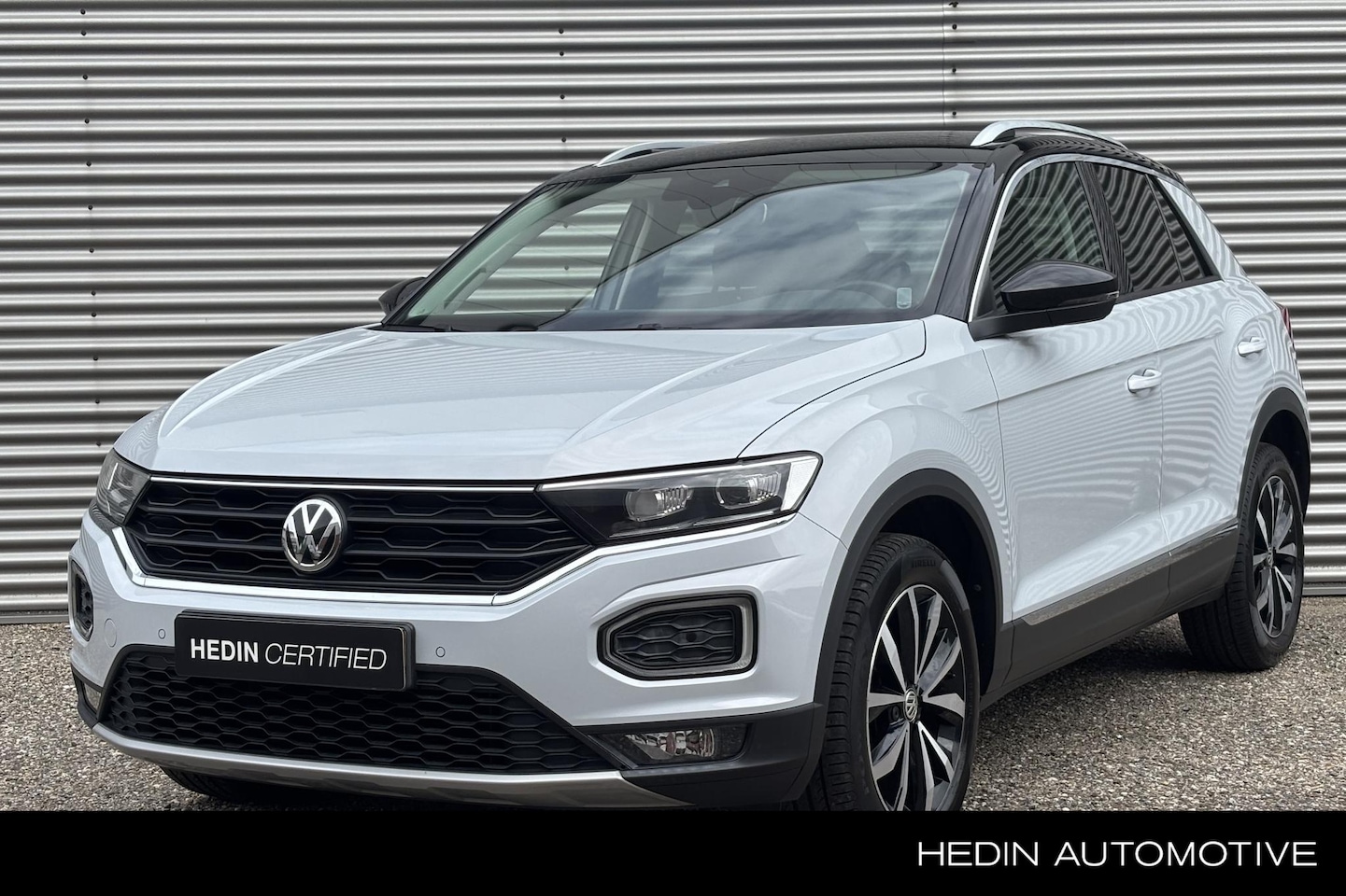 Volkswagen T-Roc - 1.0 TSI Style / Nederlandse Auto / Eerste Eigenaar / Volledig digitaal dashboard / Parkeer - AutoWereld.nl