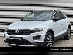 Volkswagen T-Roc - 1.0 TSI Style / Nederlandse Auto / Eerste Eigenaar / Volledig digitaal dashboard / Parkeer