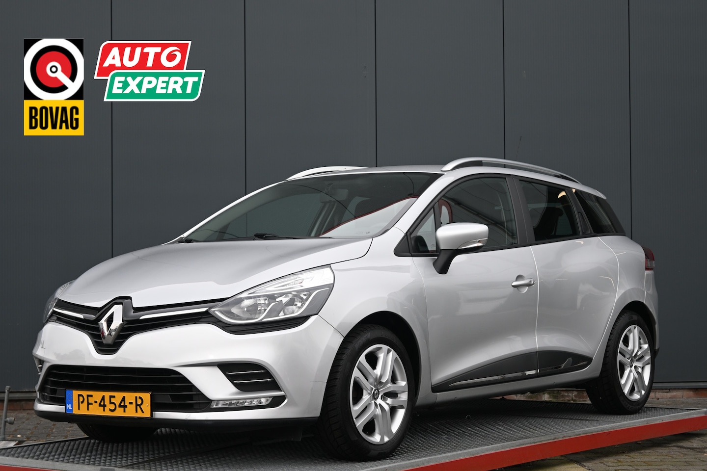 Renault Clio Estate - 0.9 TCe Zen trekhaak - AutoWereld.nl