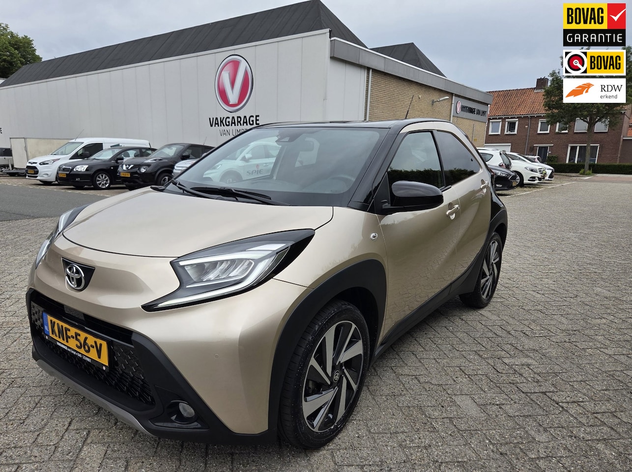 Toyota Aygo X - 1.0 VVT-i S-CVT Envy | LM-velgen 18" | Keyless entry en start | Stoelverwarming - AutoWereld.nl