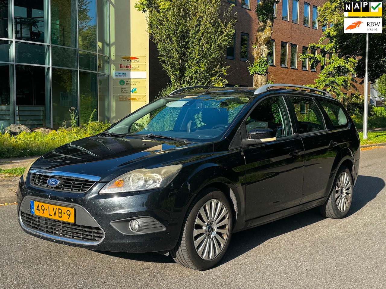 Ford Focus Wagon - 1.8 Limited Flexi Fuel|INRUILKOOPIE|RIJD SCHAKELT LEKKER - AutoWereld.nl
