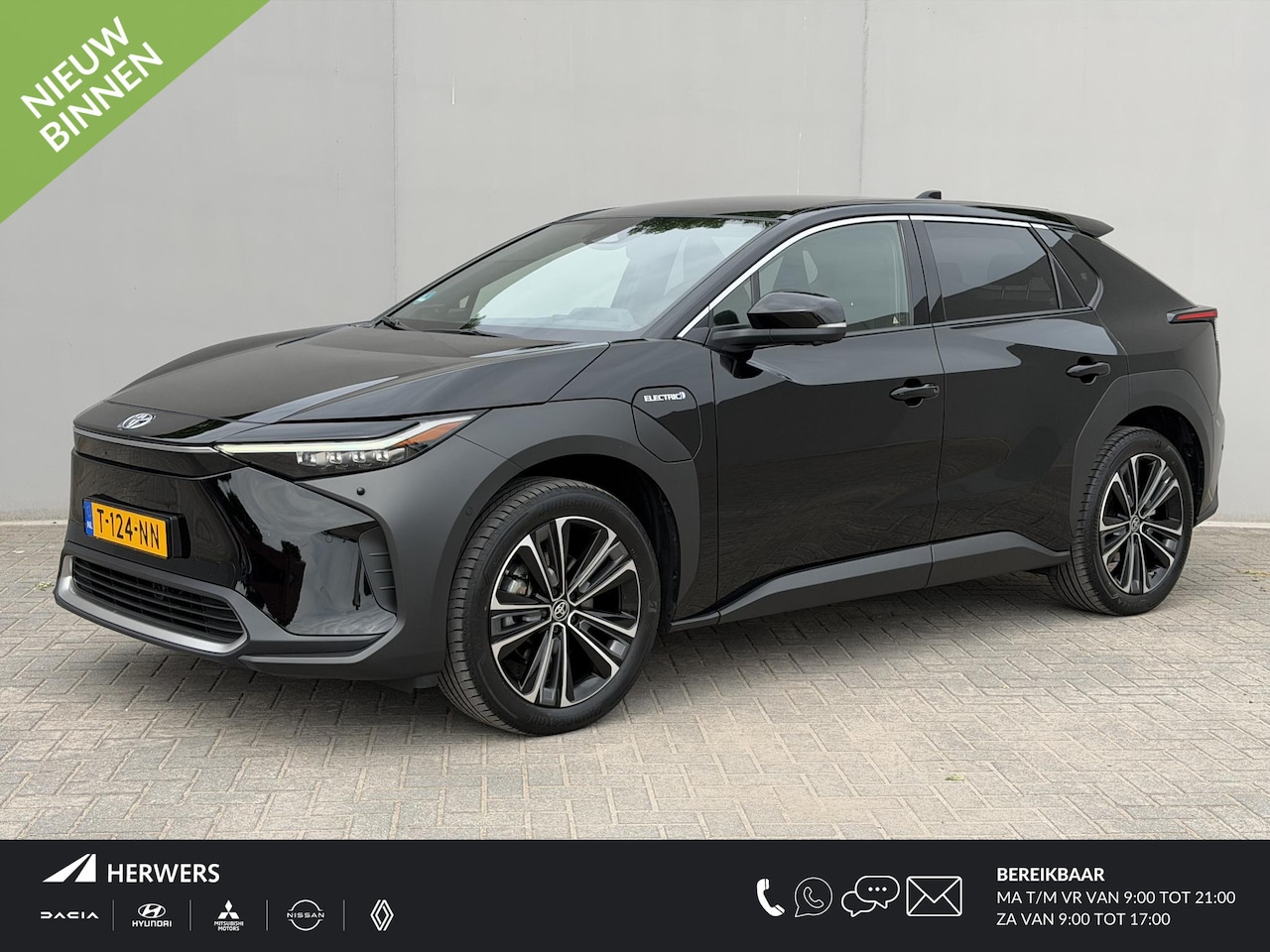 Toyota bZ4X - Premium 4WD 71 kWh / Accu SOH 100 % / Dealer Onderhouden / Eerste Eigenaar / Navigatie / C - AutoWereld.nl