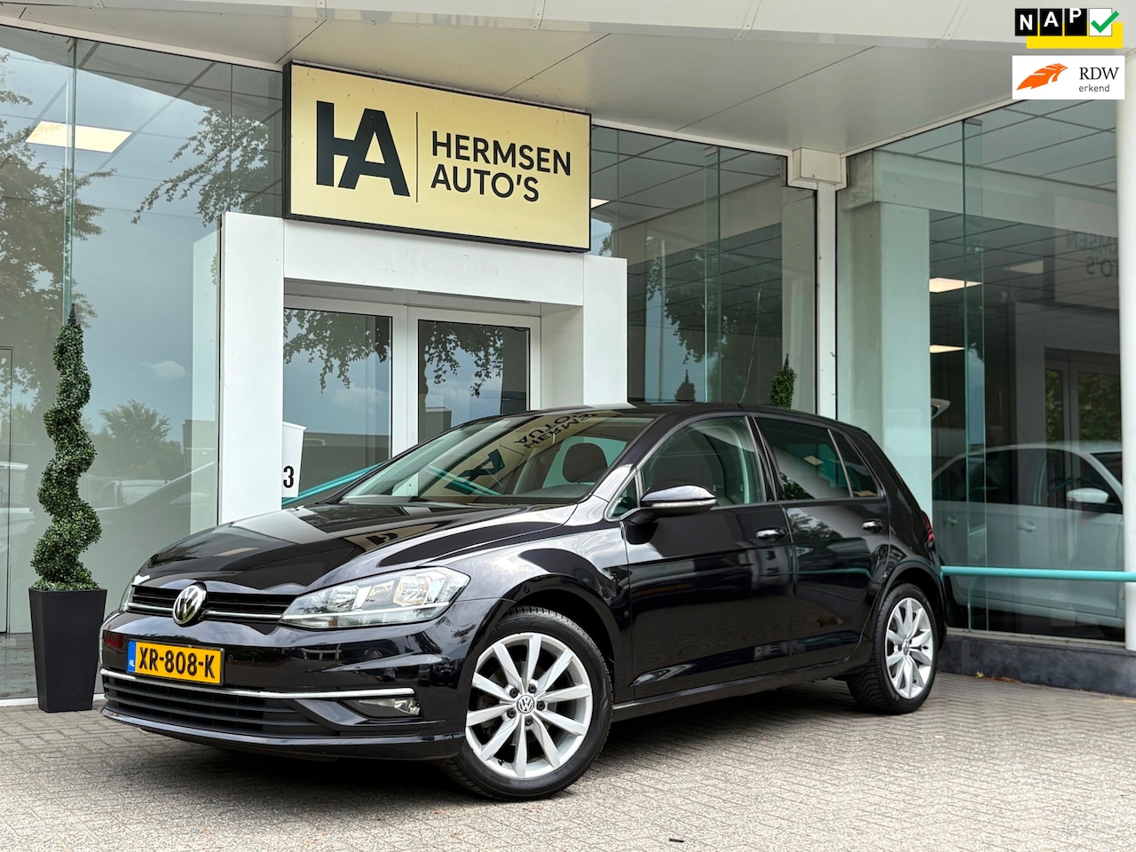 Volkswagen Golf - 1.0 TSI Highline|CarPlay|DSG|ACC|NL AUTO| - AutoWereld.nl