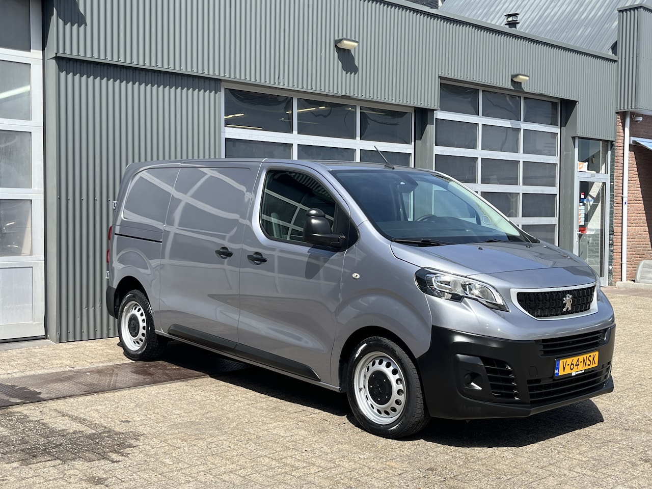 Peugeot Expert - 1.5 BlueHDI Marge BTW en BPM vrij!! Airco Cruise controle Navigatiesysteem 2-Persoons Park - AutoWereld.nl
