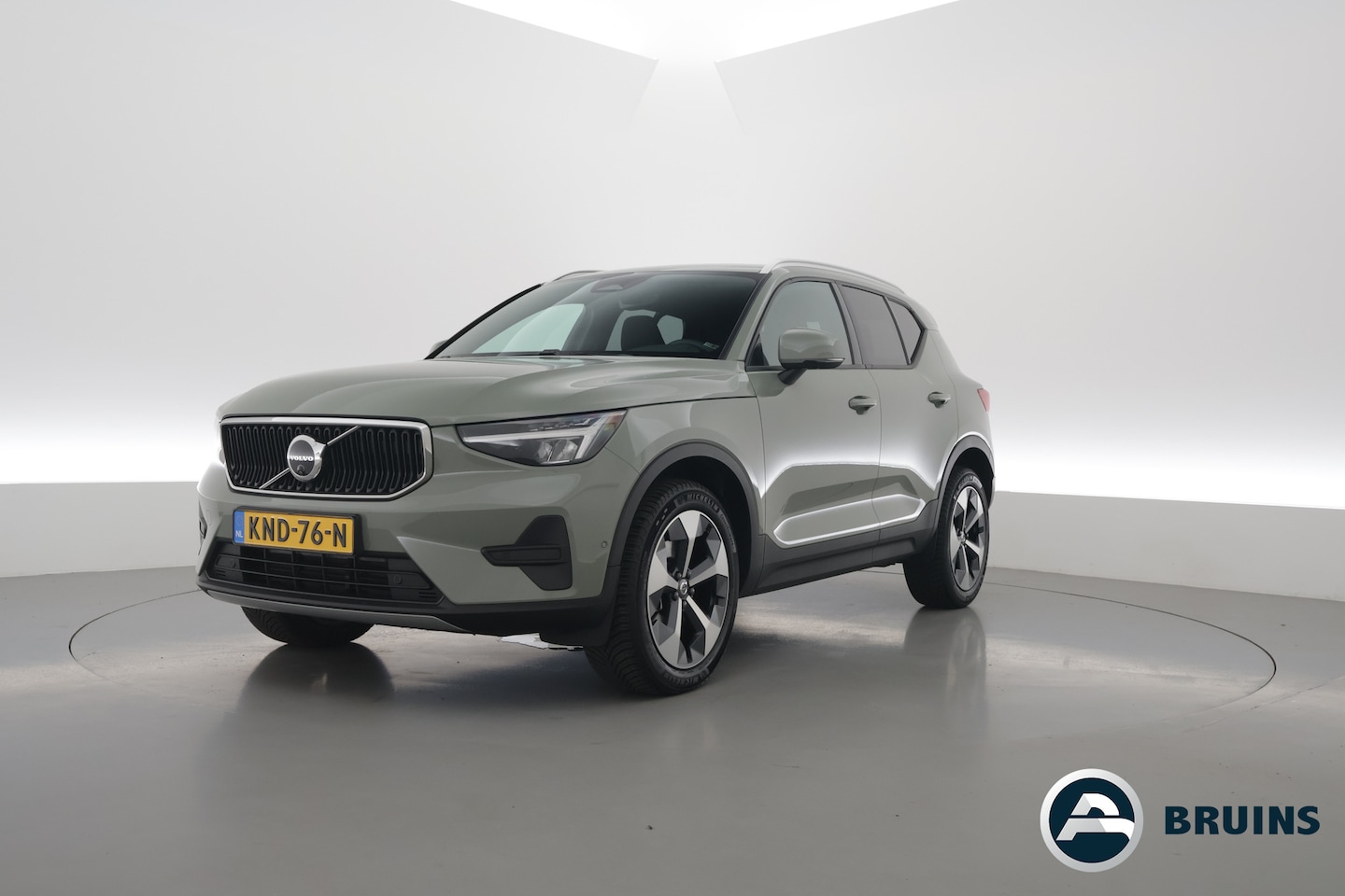 Volvo XC40 - 2.0 B3 Core | 360 camera | Stoelverwarming | Stuurverwarming | ACC | Blis | - AutoWereld.nl