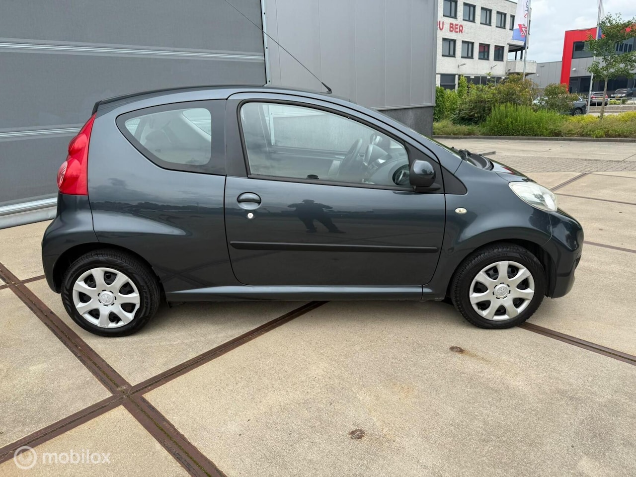 Peugeot 107 - 1.0-12V Sublime 1.0-12V Sublime - AutoWereld.nl