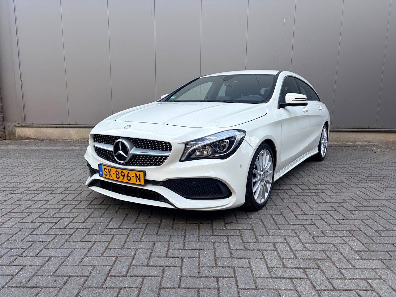 Mercedes-Benz CLA-klasse Shooting Brake - 180 Business Solution AMG 180 Business Solution AMG - AutoWereld.nl