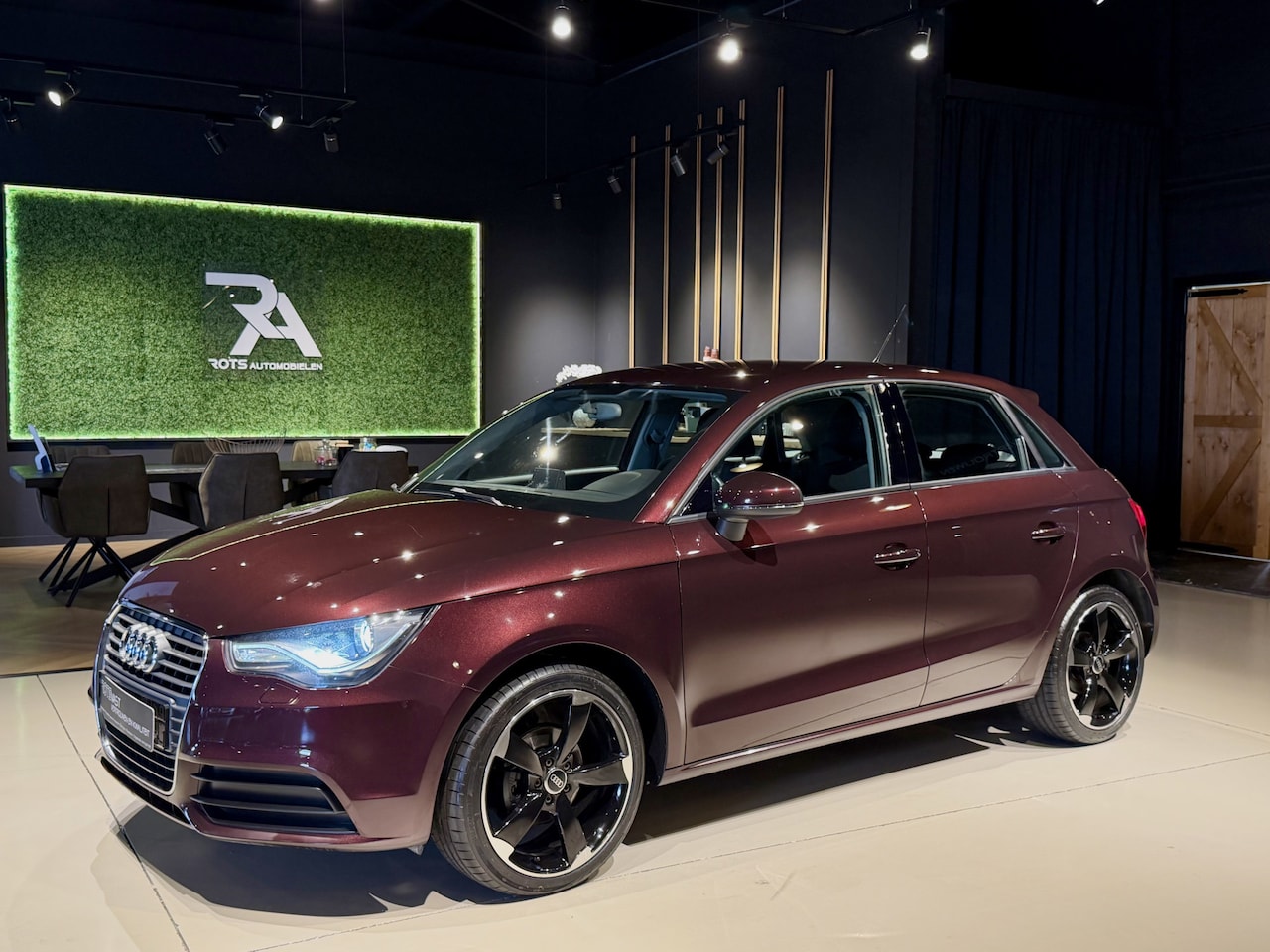 Audi A1 Sportback - 1.2 TFSI Proline Navi|Xenon|Cruis|PDC Paars! - AutoWereld.nl