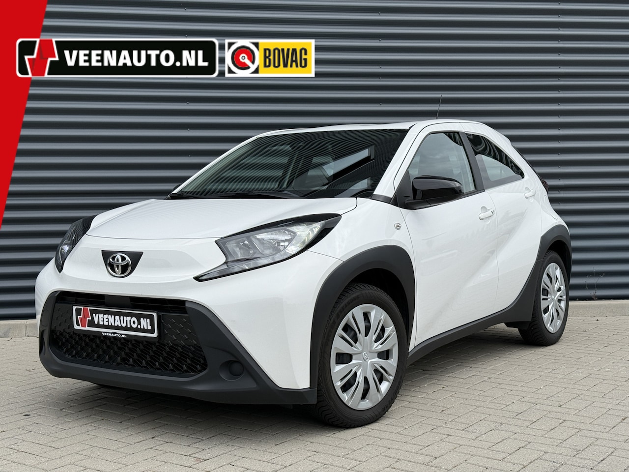 Toyota Aygo X - 1.0 VVT-i MT Play Camera/Appple/Android/Stoelwarm/keyless - AutoWereld.nl