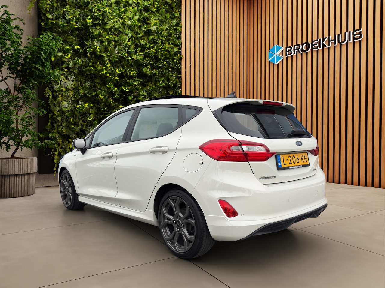 Ford Fiesta - 1.0 EcoBoost | Panoramadak | B&O | LED | Cruise | 17'' - AutoWereld.nl