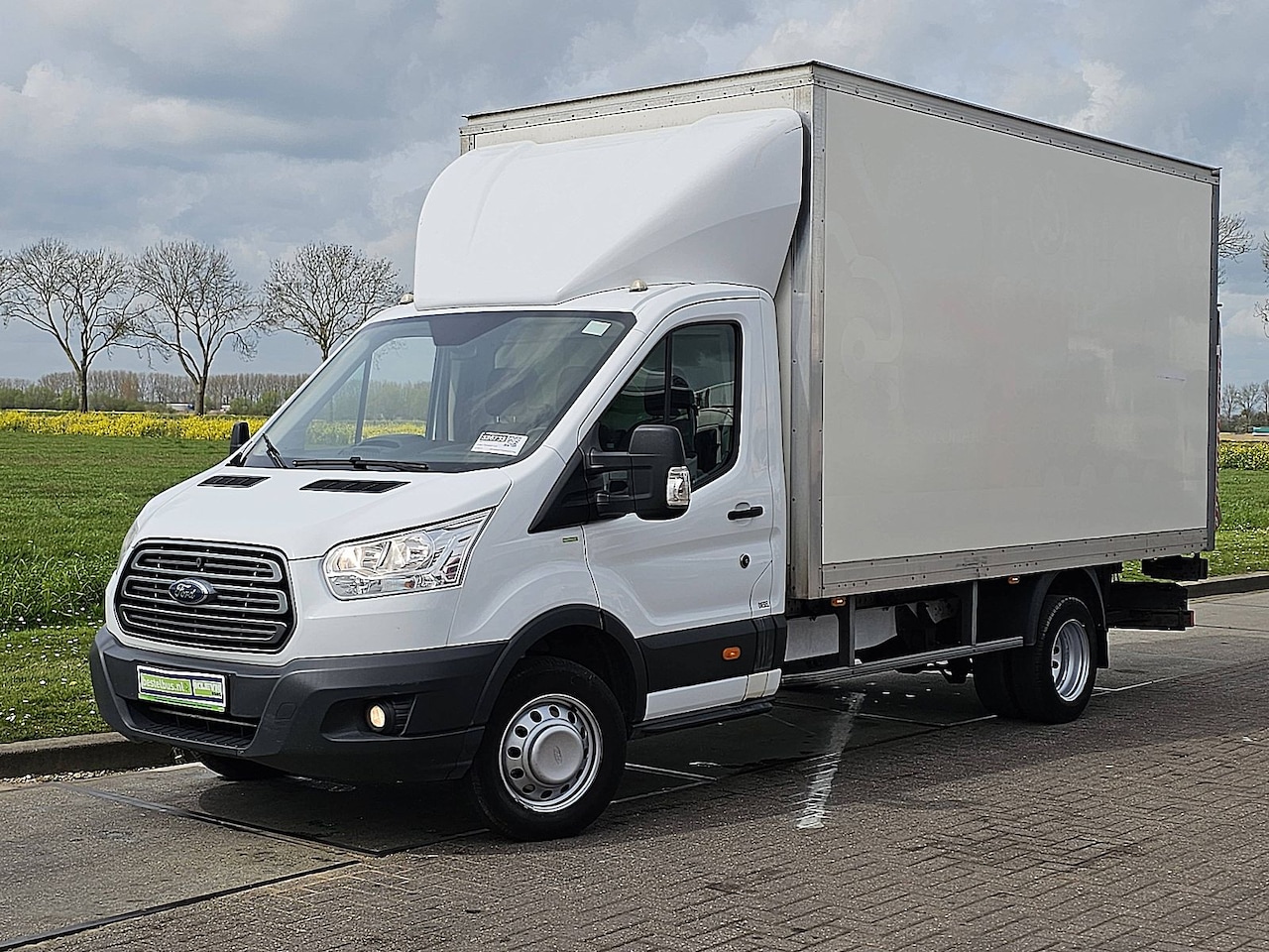 Ford Transit - 350 2.0 TDCI L4H1 L4 Bakwagen Laadklep Dubbel lucht Airco Hollandia Klep Cruise 3 Zits Eur - AutoWereld.nl