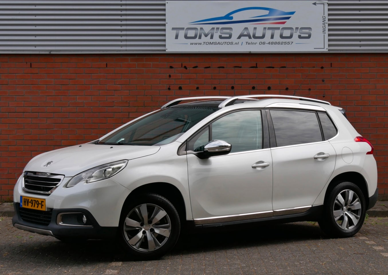 Peugeot 2008 - 1.2 PureTech Allure. nieuwe distributie. pano. half leder. clima - AutoWereld.nl