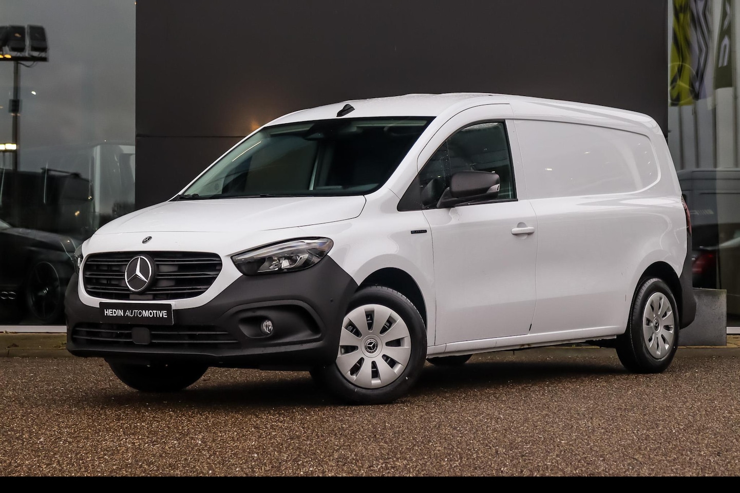 Mercedes-Benz eCitan - L2 51 kW Pro | Navigatie Plus Pakket | Parkeerpakket | Lichtpakket | Zitcomfortpakket - AutoWereld.nl
