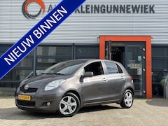 Toyota Yaris - 1.3 VVT-i Aspiration / Airco / Trekhaak Afneembaar / Allseason Banden /