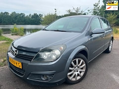Opel Astra - 1.4 Enjoy | Trekhaak | APK maart 2027