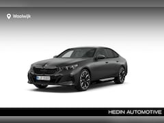 BMW 5-serie - 550e xDrive Frozen deep grey | 21 inch