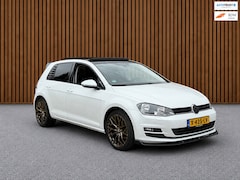Volkswagen Golf - 1.2 TSI Allstar+Panorama+D.RiemVervangen+GoedOnderhouden