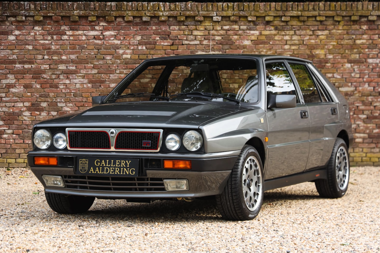 Lancia Delta - HF Intgrale 16v "A gem of authenticity - 29.000 kms" In the first paint finish - “Grigio Q - AutoWereld.nl