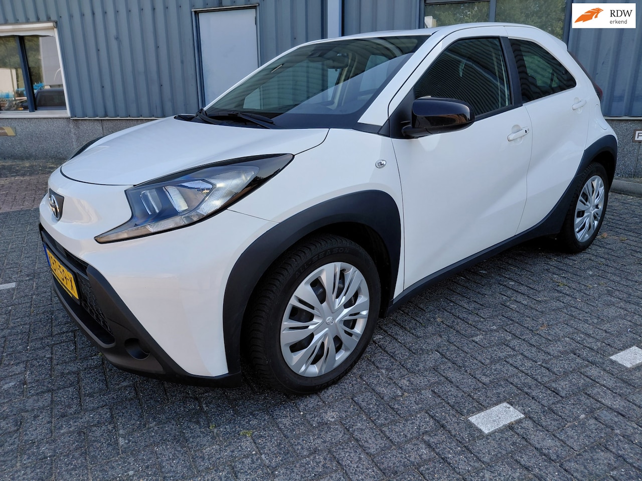 Toyota Aygo X - 1.0 VVT-i MT 1.0 VVT-i MT - AutoWereld.nl
