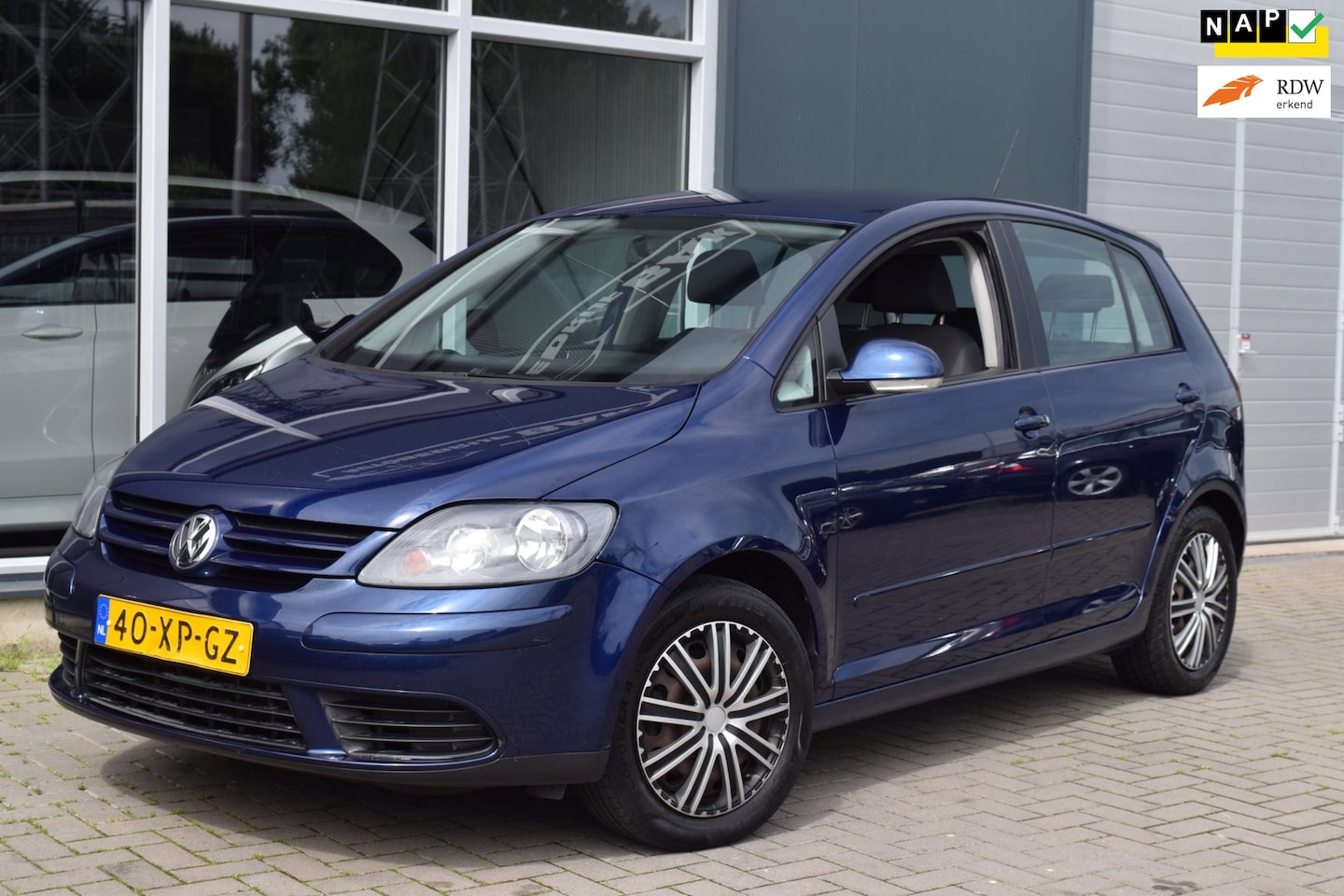 Volkswagen Golf Plus - 1.6 FSI Optive 3 | Airco | Elek-Pakket | NAP + APK 6-2027 - AutoWereld.nl