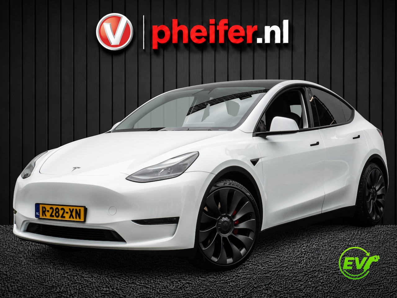 Tesla Model Y - Performance AWD 75 kWh Panoramadak/ 21" Lmv/ Lederen int./ Stoel-stuurverwarming/ 360 Came - AutoWereld.nl