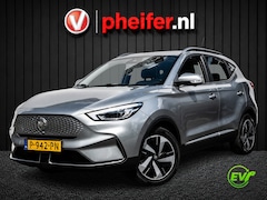 MG ZS - EV Standard Range Luxury 50 kWh SOH 89% Panoramadak/ 360 Camera/ Blindspot/ Leer/ Stoelver