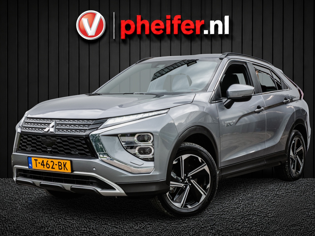 Mitsubishi Eclipse Cross - 2.4 PHEV Instyle Trekhaak/ Stoelverwarming/ Camera/ Full map navigatie/ Carplay - AutoWereld.nl
