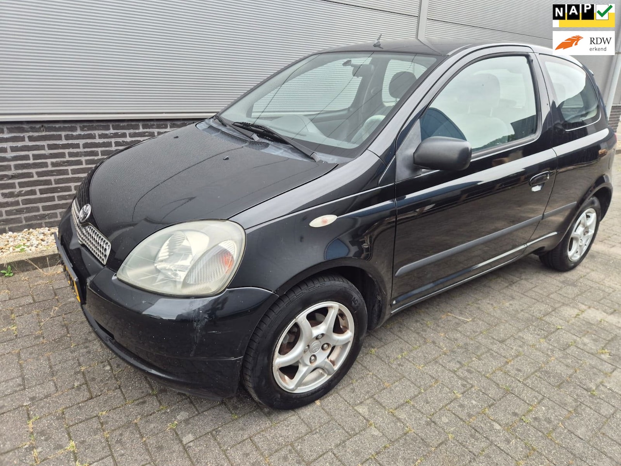Toyota Yaris - 1.3-16V VVT-i Sol - airco - apk tot 30-6-2027 - nap - AutoWereld.nl