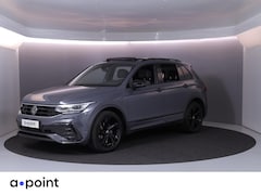 Volkswagen Tiguan - 1.4 TSI eHybrid R-Line Business 245 pk Automaat (DSG) | Navigatie | Panoramadak | Parkeers