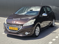 Peugeot 208 - 1.4 VTi Envy Cruise control