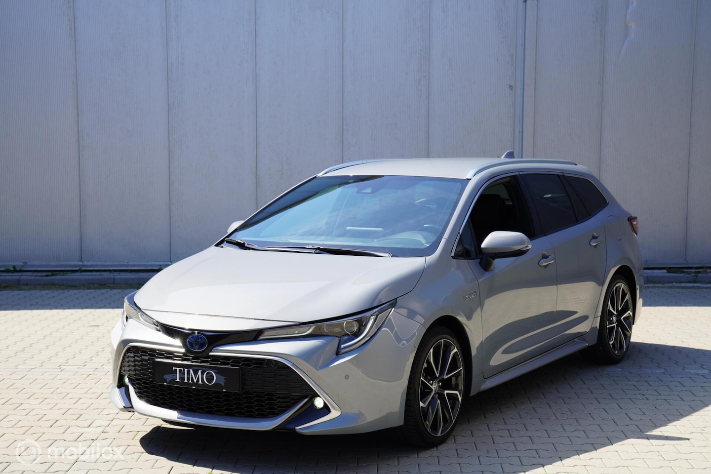 Toyota Corolla Touring Sports - 2.0 Hybrid Executive 2.0 Hybrid Executive - AutoWereld.nl