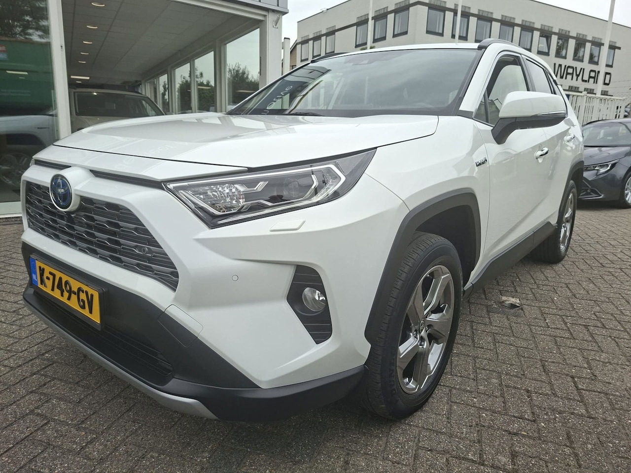 Toyota RAV4 - 2.5 Hybrid AWD Executive / leer / trekhaak / stoelventilatie / car play - AutoWereld.nl
