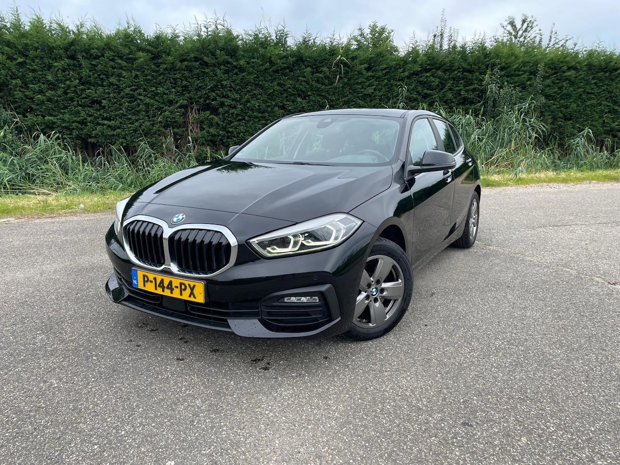 BMW 1-serie - 118i Business Edition SPORT LED DAB CARPLAY - AutoWereld.nl