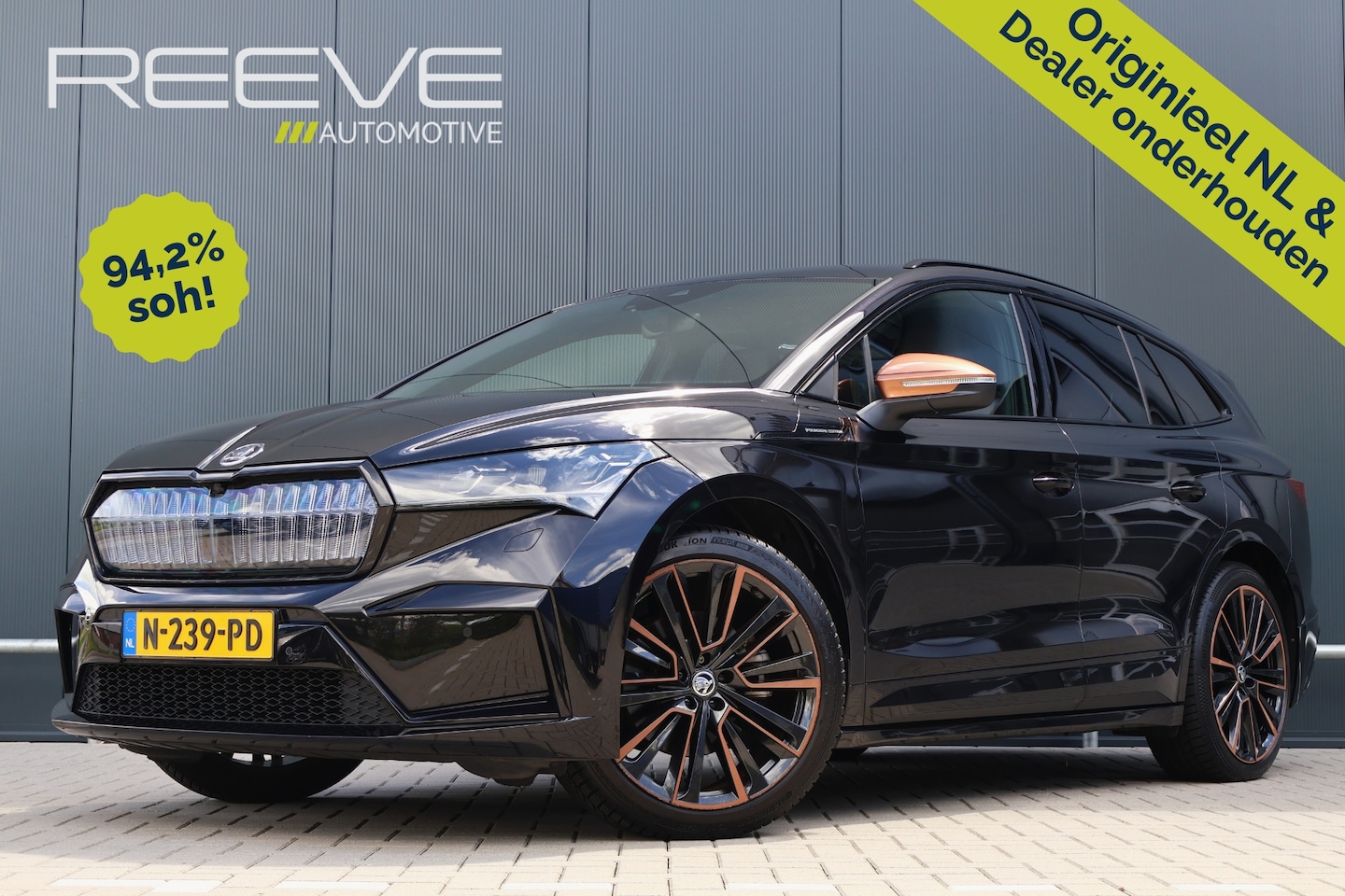 Skoda Enyaq iV - 60 Founders Edition Black 94,2% soh! | Crystal Face | Camera | Leer | Stuurverwarming | El - AutoWereld.nl