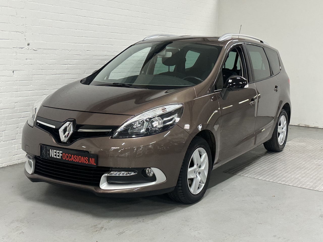 Renault Grand Scénic - 1.2 TCe CLIMA / CRUISE / NAVI / ELK.PAKKET - AutoWereld.nl
