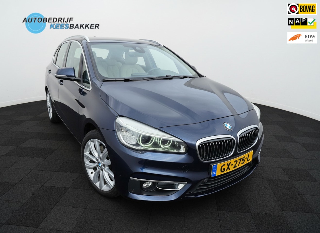 BMW 2-serie Active Tourer - 225i xDrive Luxury / Trekhaak / Leder / stoelverwarming / Camera - AutoWereld.nl