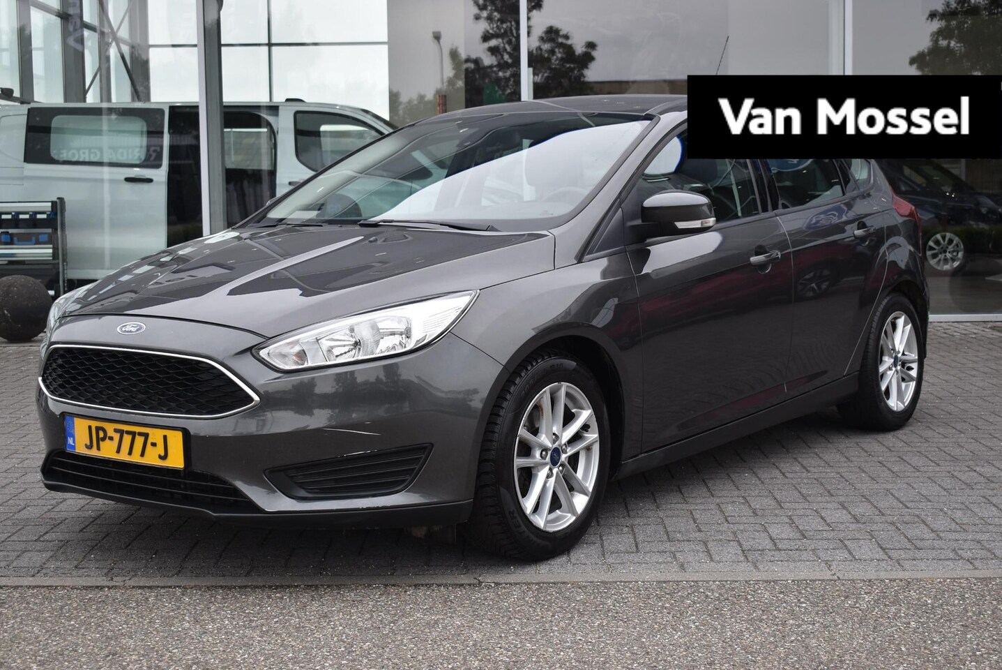 Ford Focus - 1.0 Trend | Nieuwe Distrtibutieriem | Trekhaak | Airco | Navigatie | Cruise Control | LMV - AutoWereld.nl