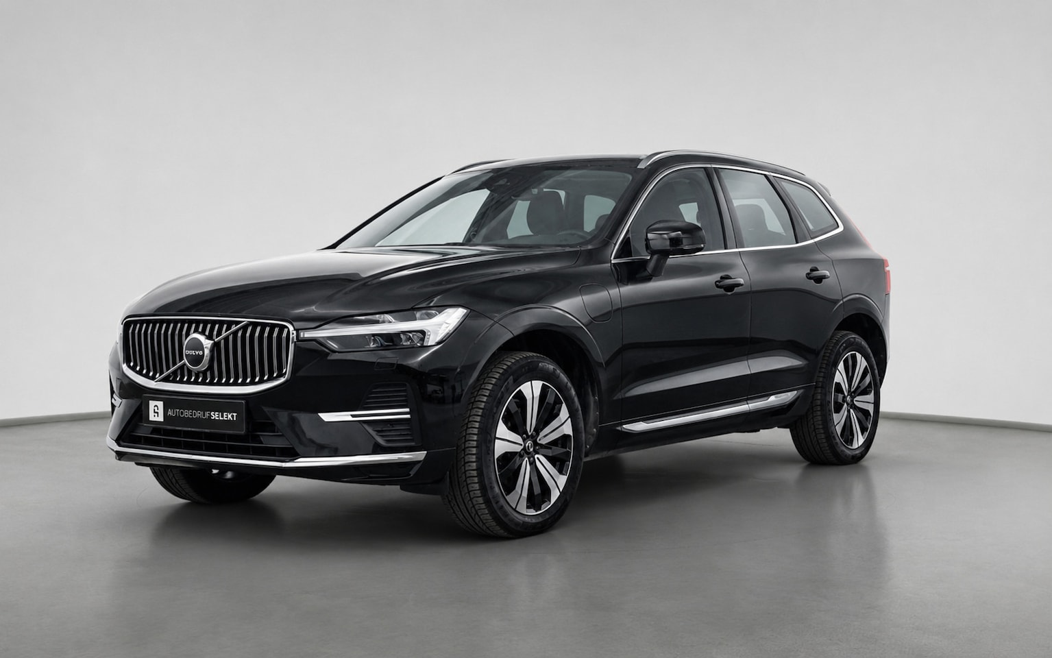 Volvo XC60 - 2.0 T8 Plug-in hybrid AWD Plus Bright 2.0 T8 Plug-in hybrid AWD Plus Bright - AutoWereld.nl