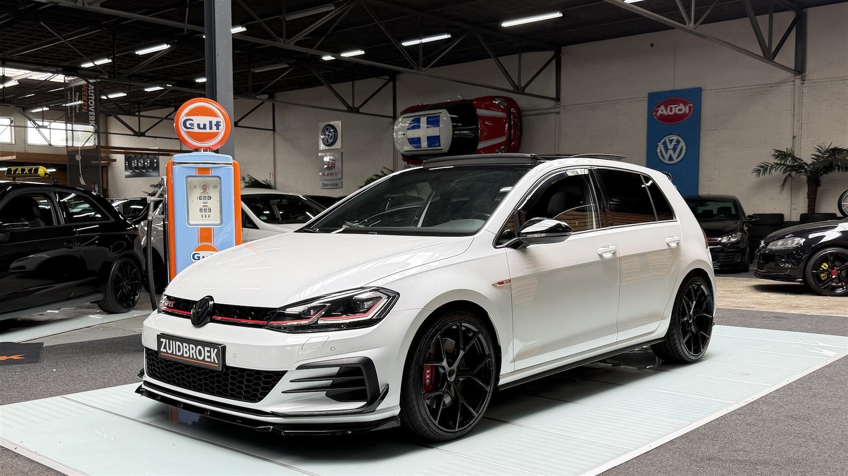 Volkswagen Golf - 2.0 GTI DSG | Vol optie | Pano | Virtual cockpit | - AutoWereld.nl