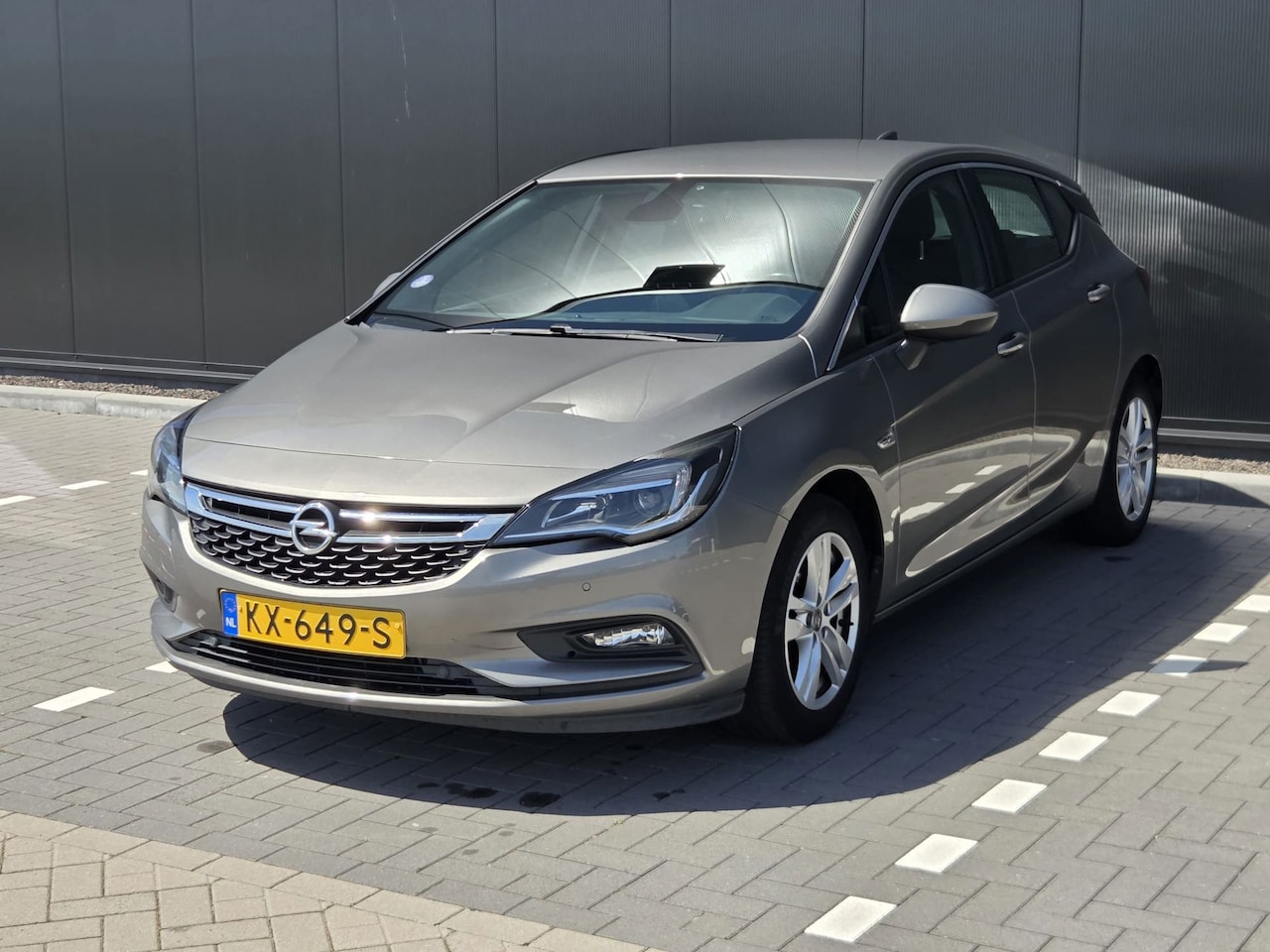 Opel Astra - 1.4 Edition Navigatie - AutoWereld.nl