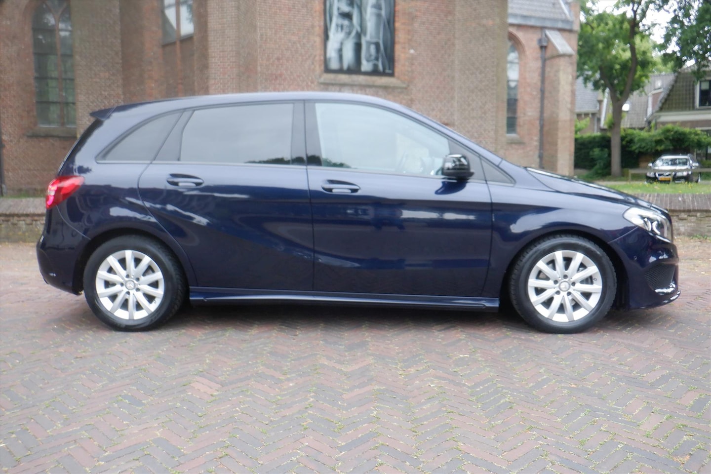 Mercedes-Benz B-klasse - B180 AMG PAN.DAK - 39.000 KM - NEDERL.AUTO - BOVAG - AutoWereld.nl