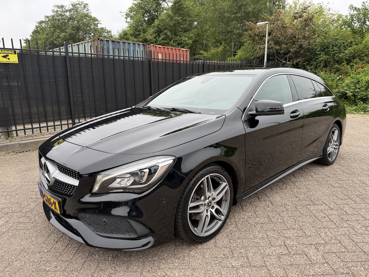 Mercedes-Benz CLA-klasse Shooting Brake - 200 d Business Solution AMG Alcantara/Carplay/Camera - AutoWereld.nl