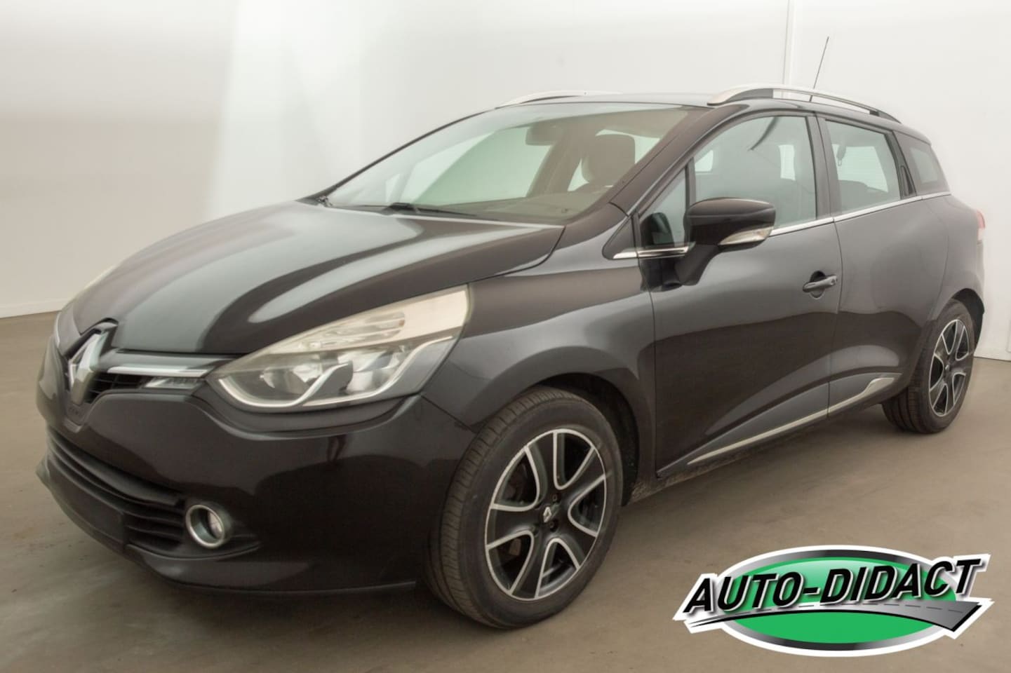 Renault Clio - 1.5 dCi - Navi - AutoWereld.nl